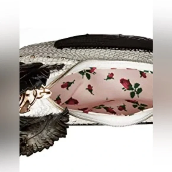 RARE NIP Betsey Johnson Wing Man Rooster 🐔 👜 in orginal packaging Collectors pc. - Picture 8 of 12